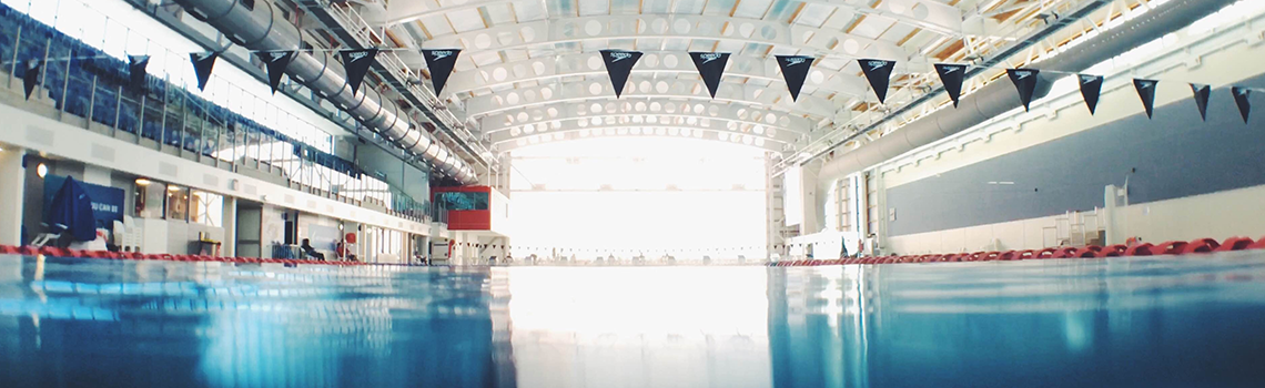 Empty swimming pool before competition